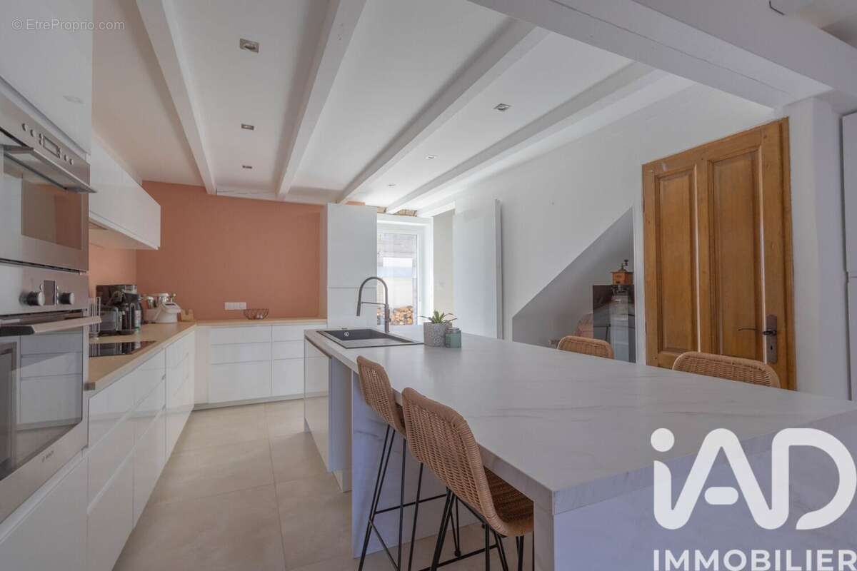 Maison 240 m² à Champdotre  - photo 3