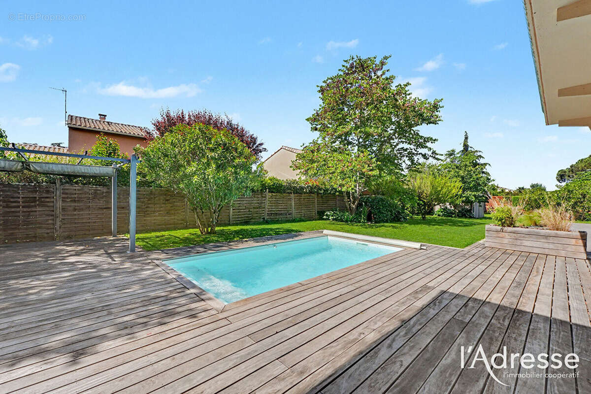 Exclusivité l'Adresse - Maison Toulousaine T5 de 160m² avec Piscine sur un Terrain de 650m² - photo 13