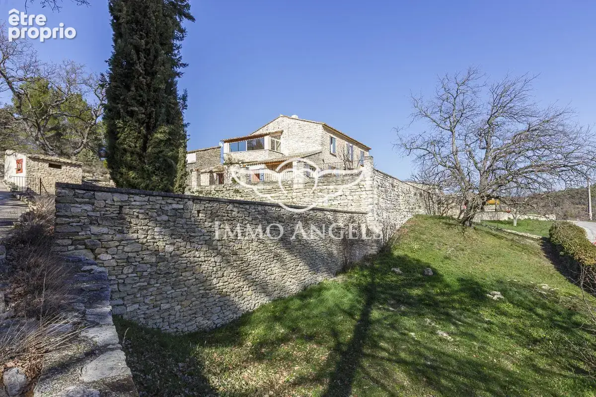 Maison 10 pièces 310 m² à vendre à Murs (84220) - photo 3