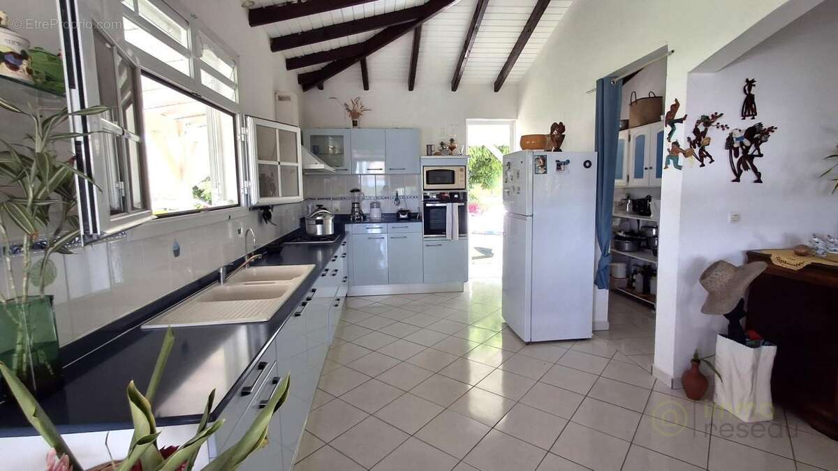 Maison 170 m² à Goyave  - photo 5