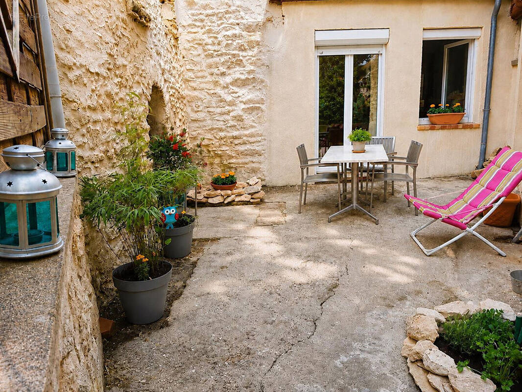 Maison à FONTENAY-SAINT-PERE