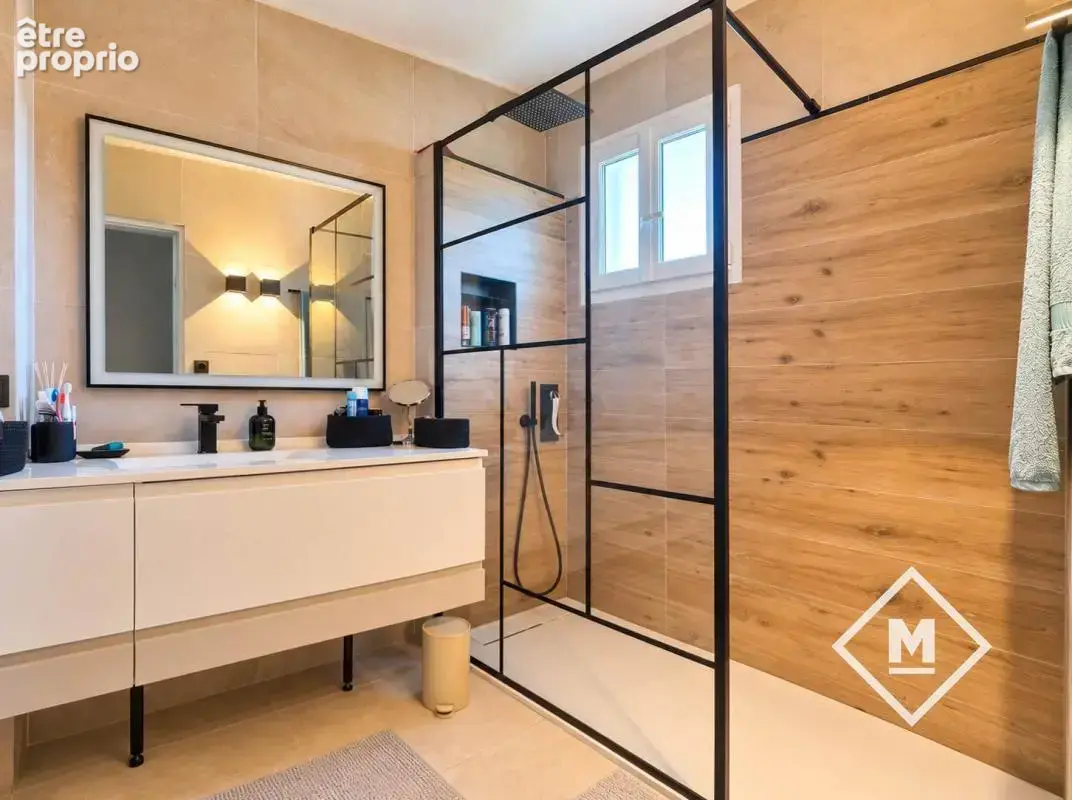 Marseille 7ᵉ – roucas blanc  appartement rénové avec balcon - photo 16