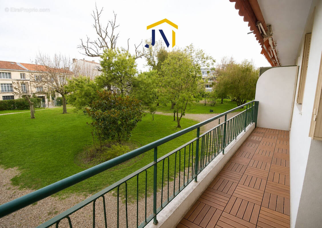 Appartement à BORDEAUX
