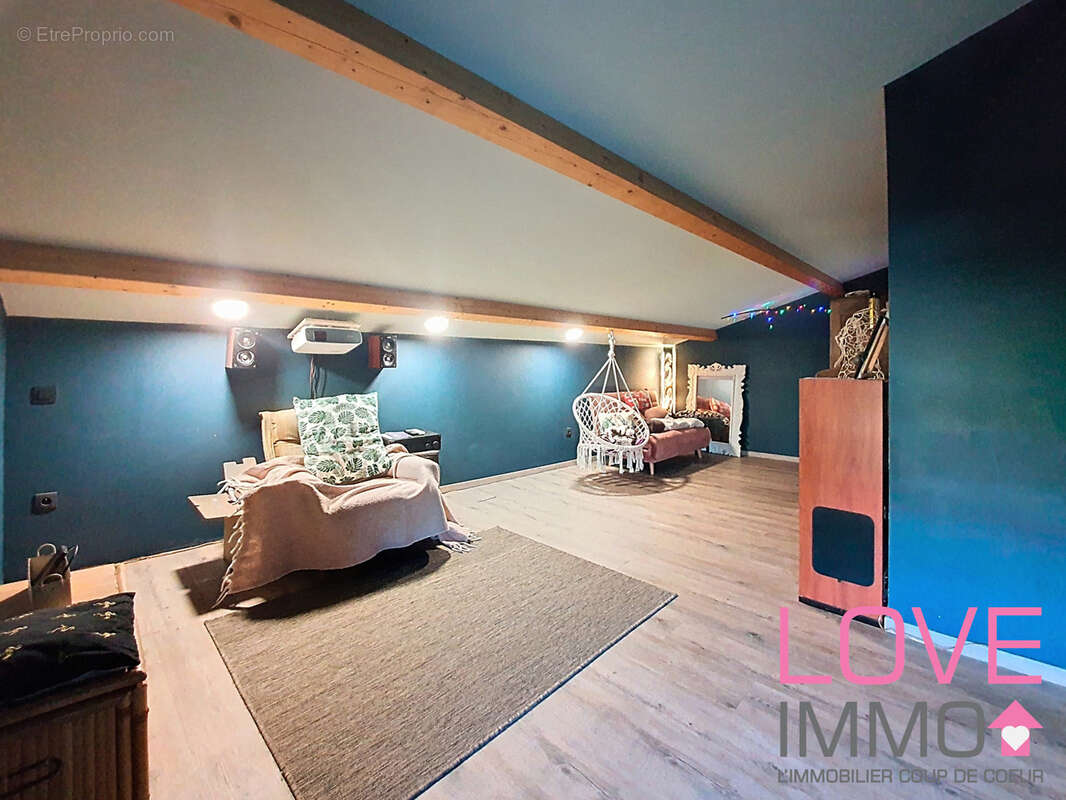 Maison à LA TOUR-DU-PIN