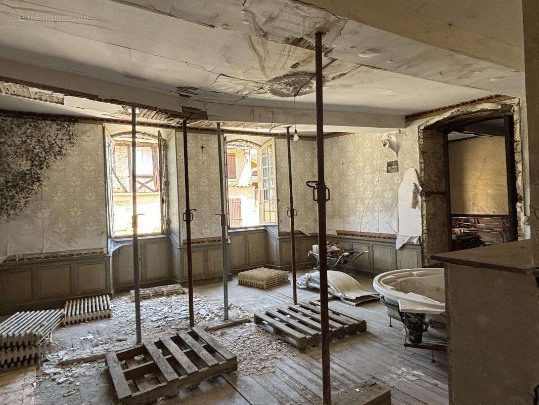maison de village a réstaurer - photo 3