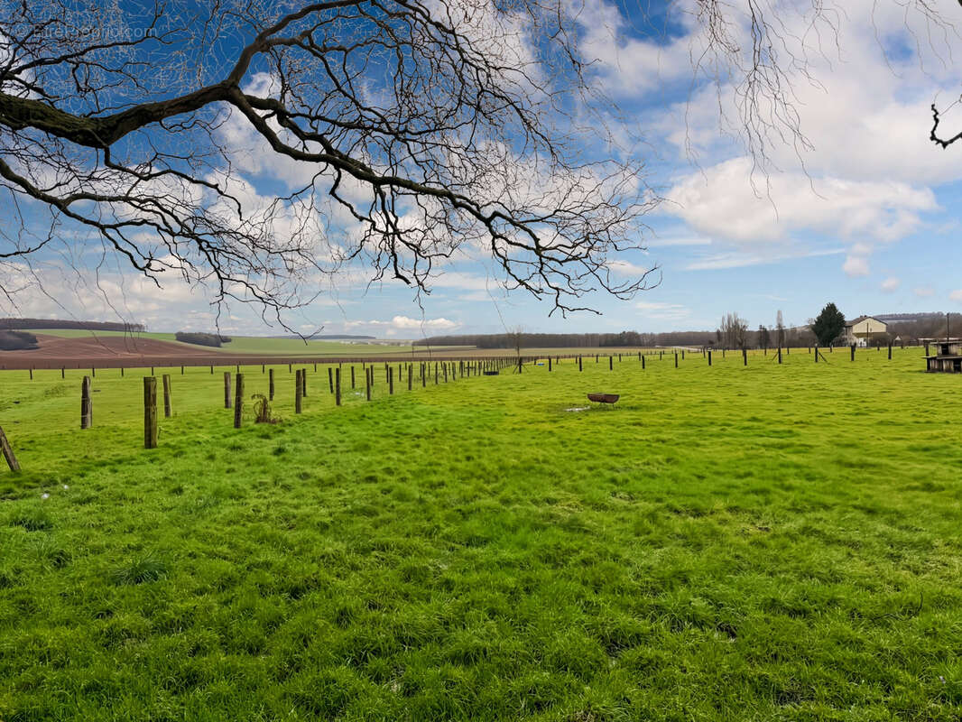 Maison à AZANNES-ET-SOUMAZANNES