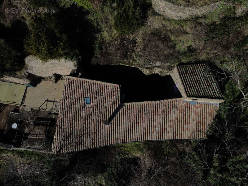 Très Belle Maison en pierres dominant la Vallée de l'Eyrieux avec une vue splendide. 3 chambres, un grand séjour et une piscine - photo 46