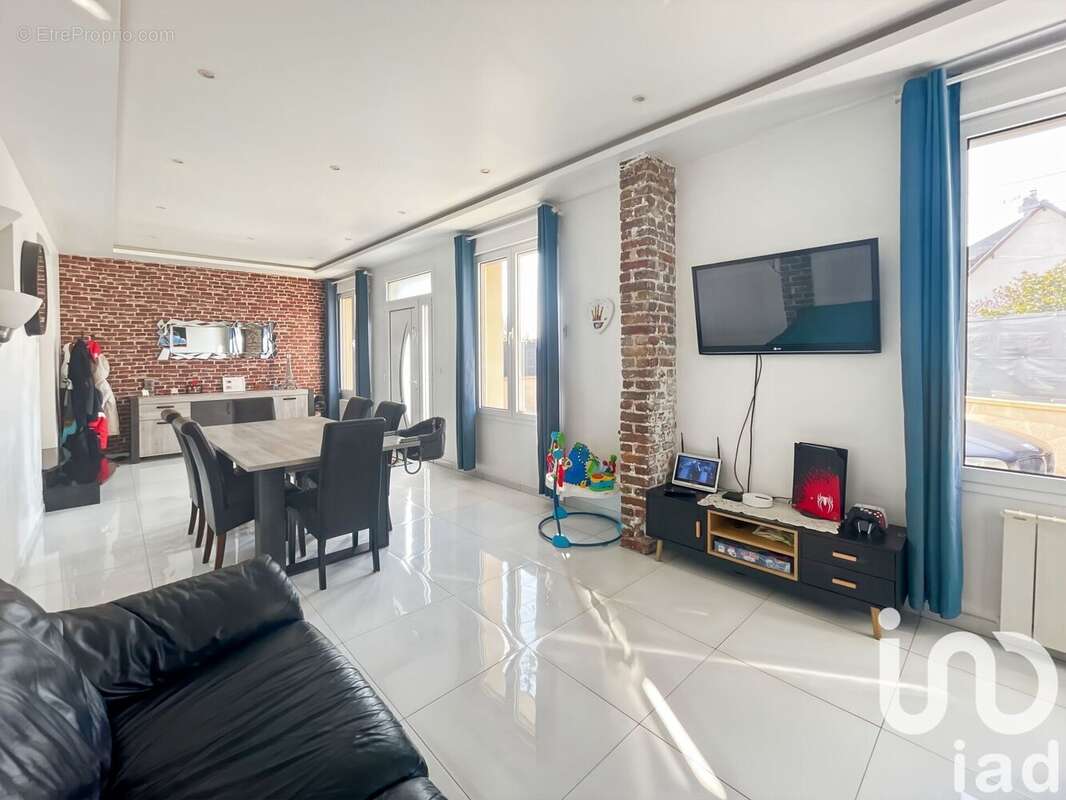 Photo 6 - Maison à MONTFERMEIL