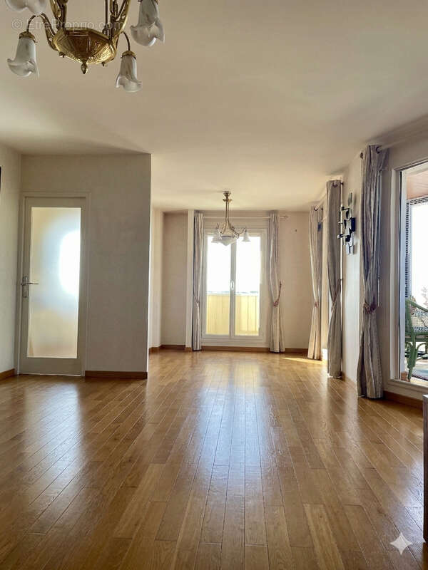 Appartement à LE PRE-SAINT-GERVAIS
