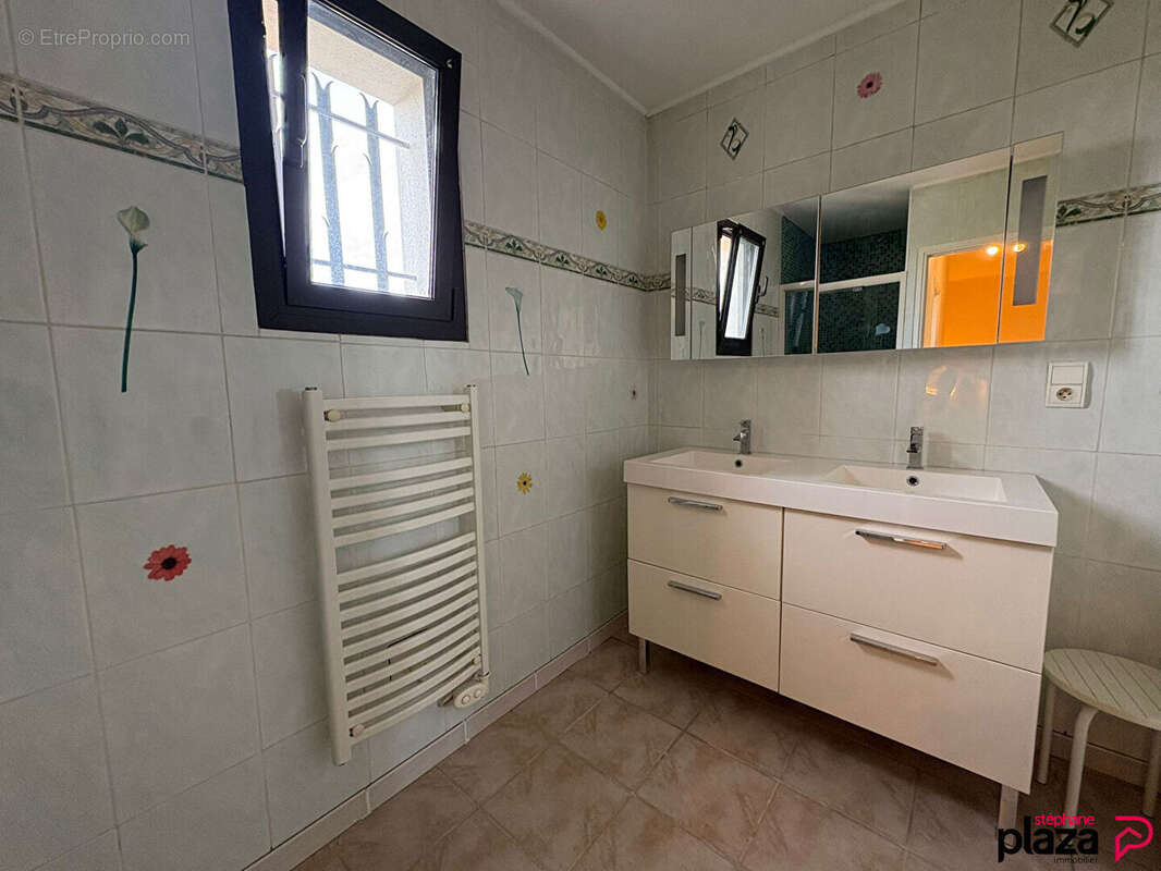 Maison à SALON-DE-PROVENCE