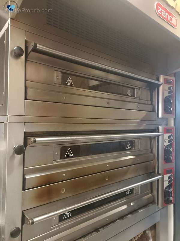 Commerce à AUCAMVILLE