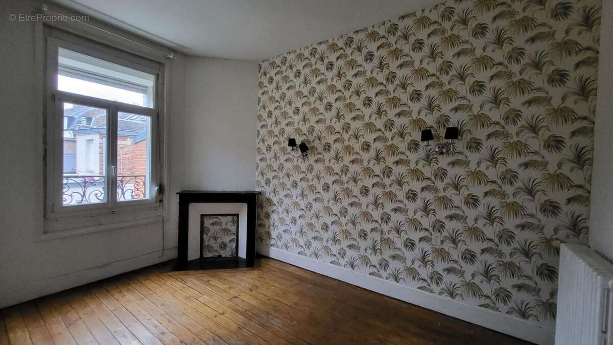 Maison à SAINT-QUENTIN