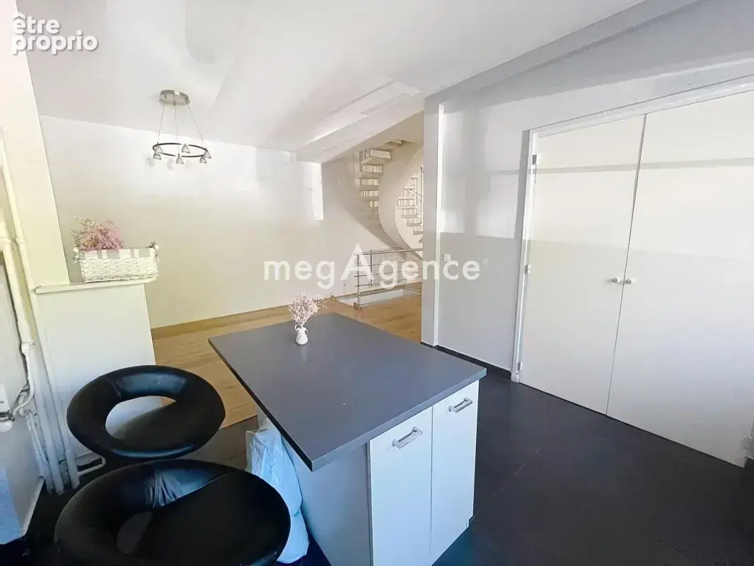 Duplex 6 pièces au cœur d’un parc privé – Saint-Nom-la-Bretèche - photo 2
