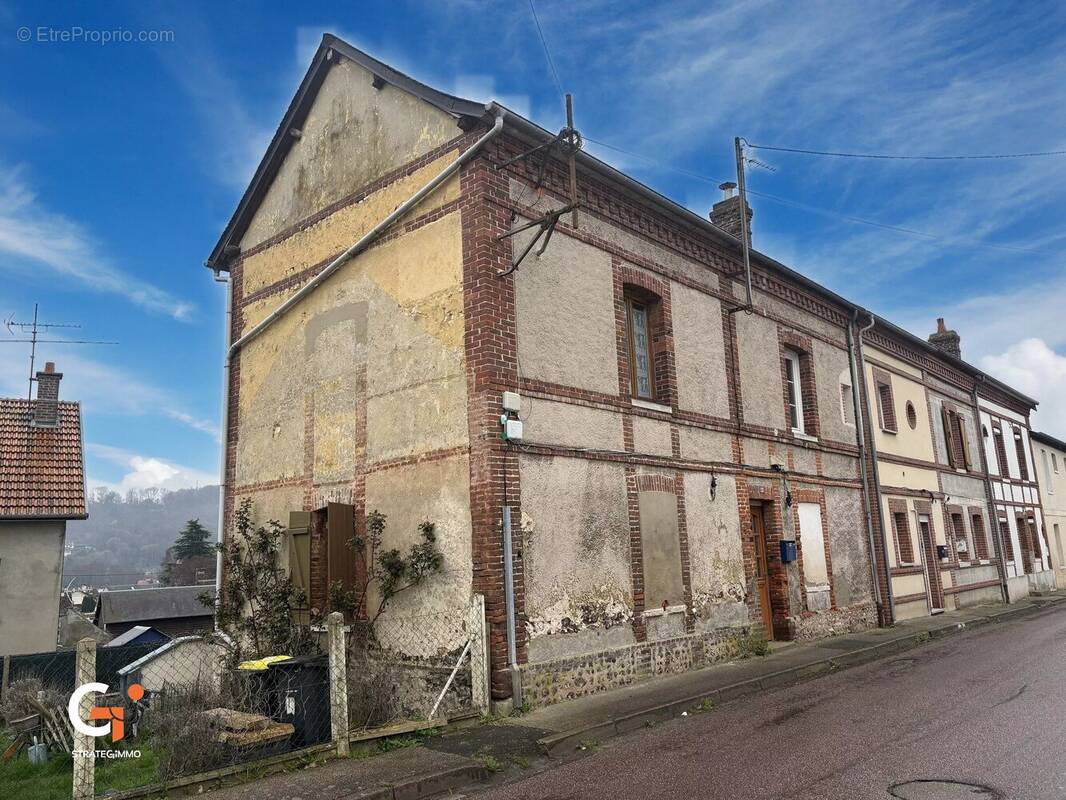 Maison à FLEURY-SUR-ANDELLE