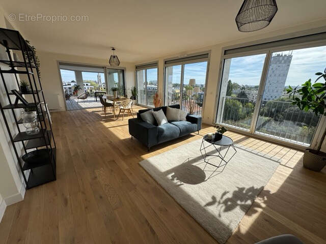 Appartement à BORDEAUX