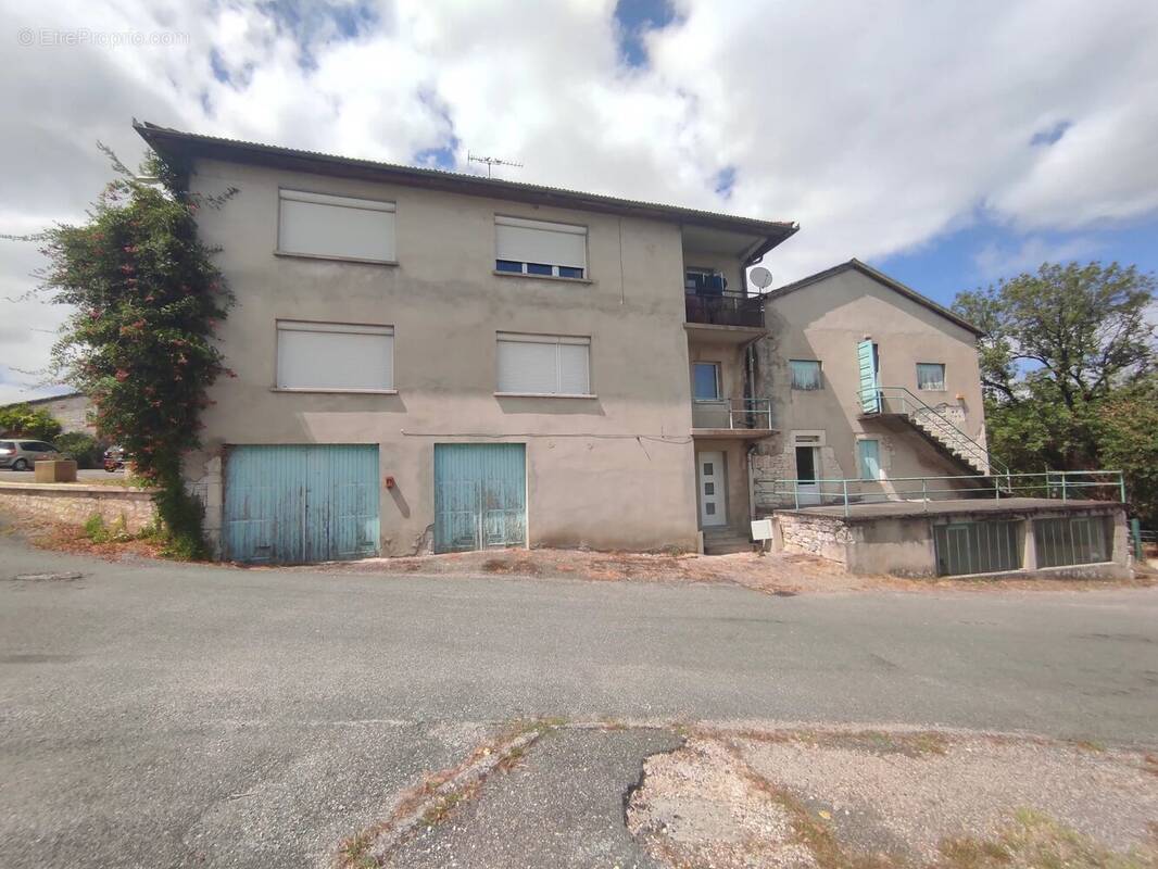 Appartement à PERN