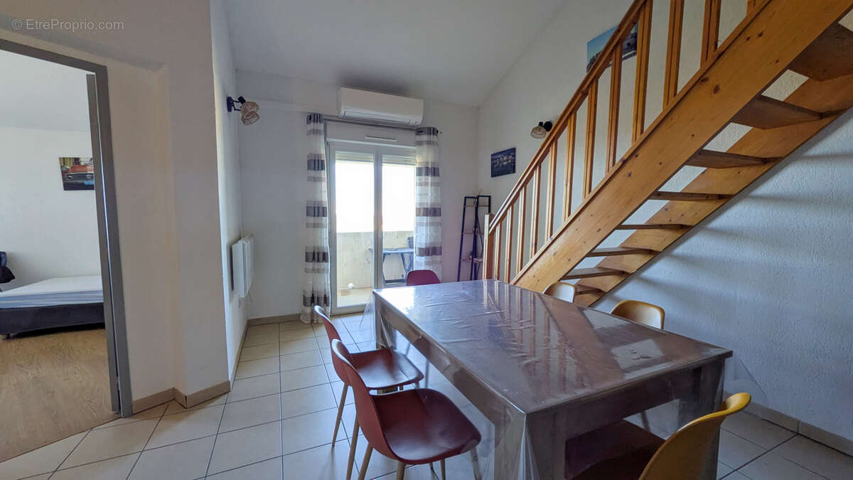 Appartement à SIGNES