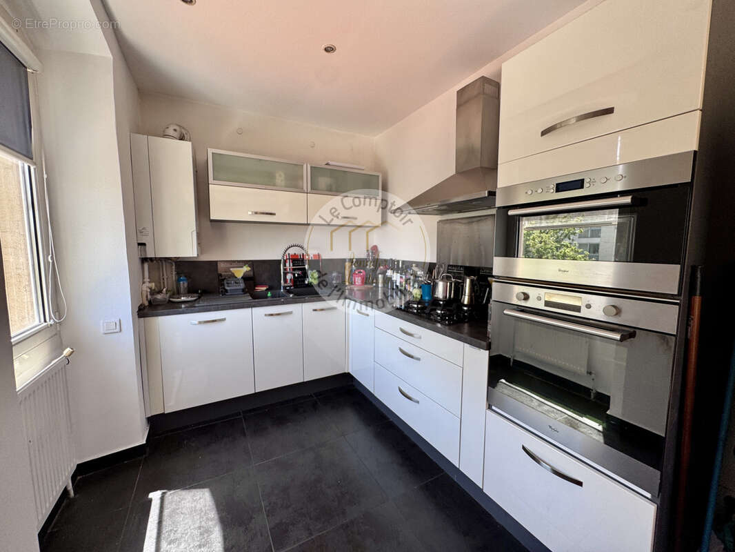 Appartement à MARSEILLE-13E