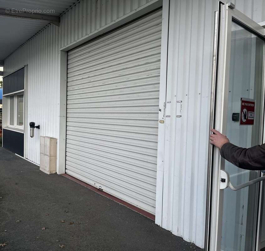 Commerce à MARTILLAC