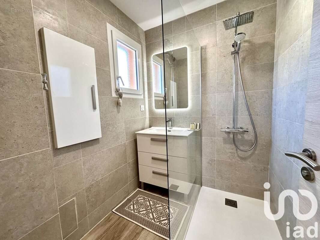 Photo 6 - Maison à ROQUEBRUNE-SUR-ARGENS