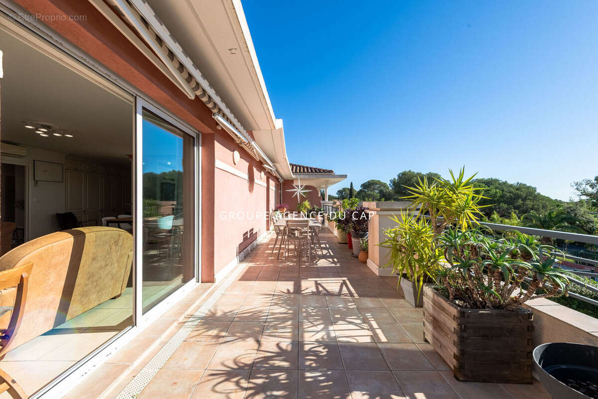 Appartement à SAINT-RAPHAEL