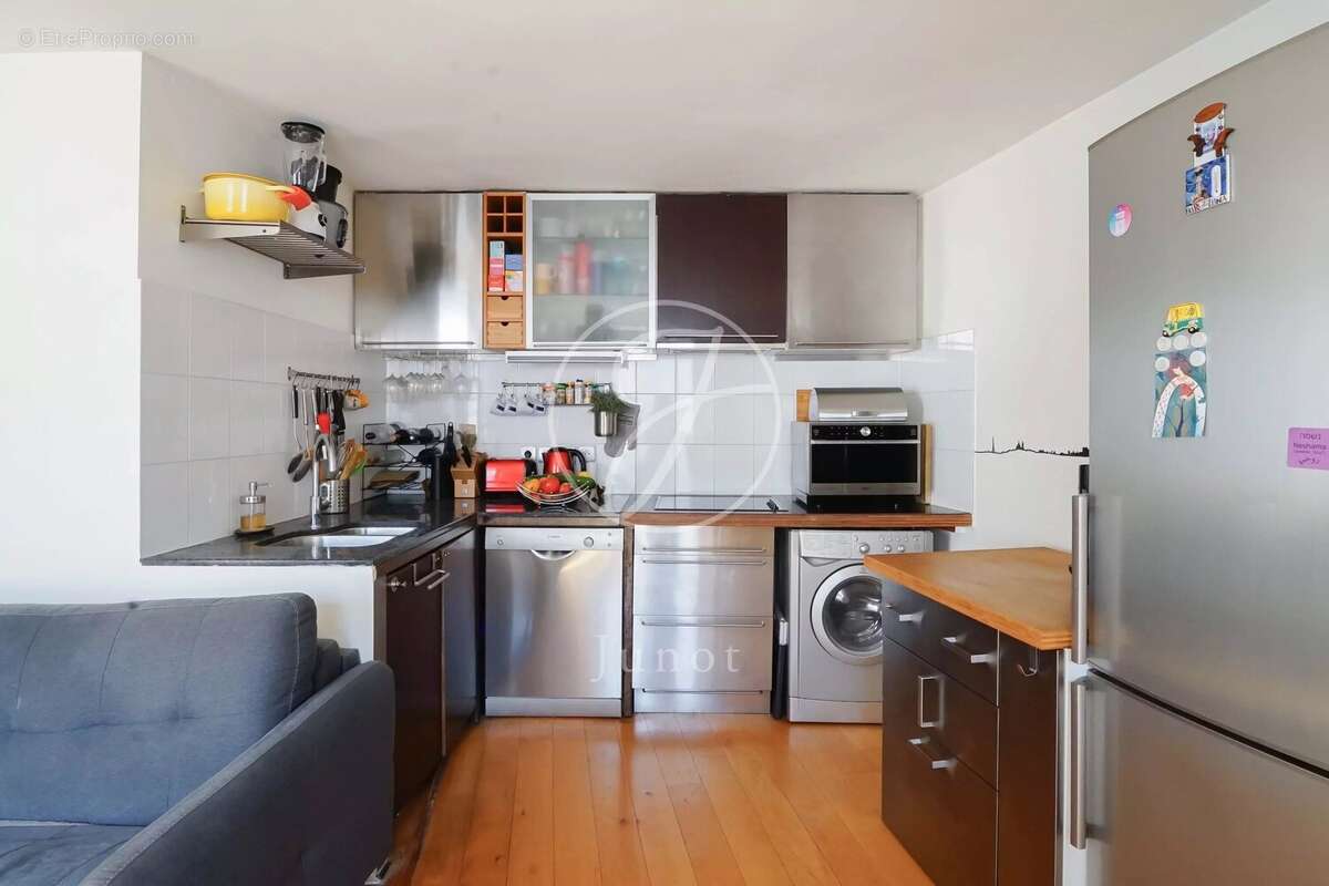 Appartement à PARIS-18E