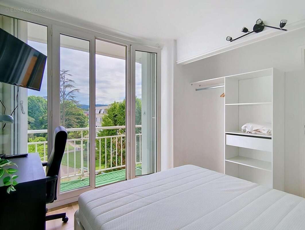 Photo 4 - Appartement à SAINT-MARTIN-D'HERES