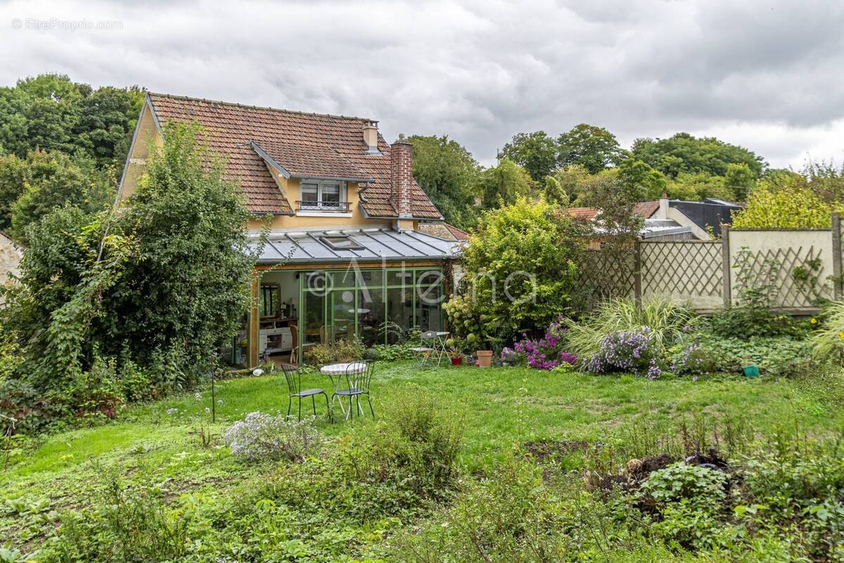 Maison à HARDRICOURT