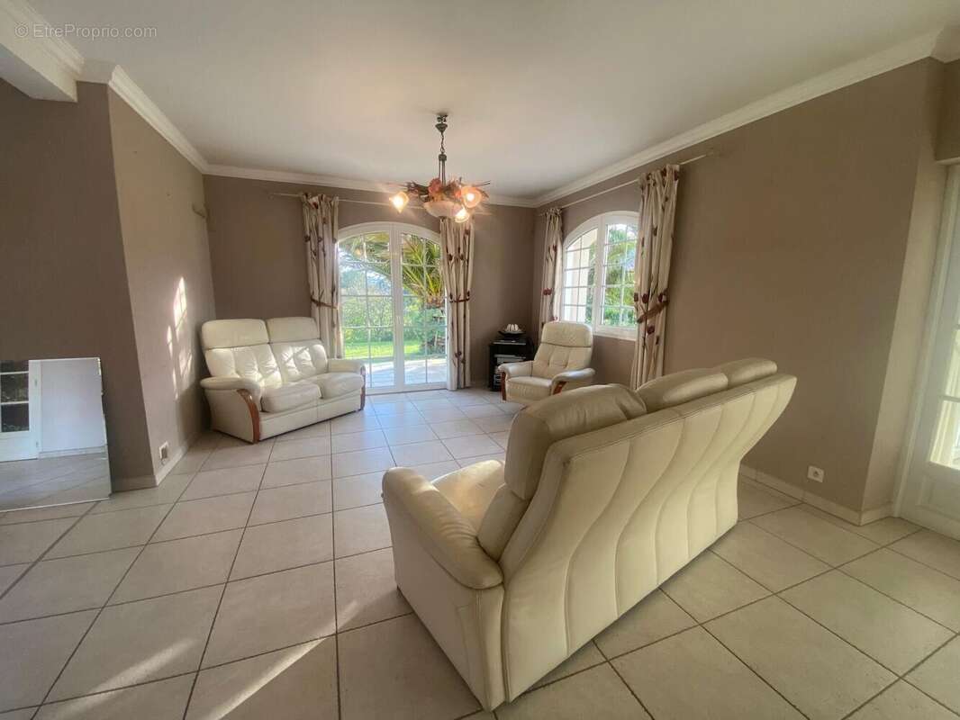 Photo 3 - Maison à LANNION