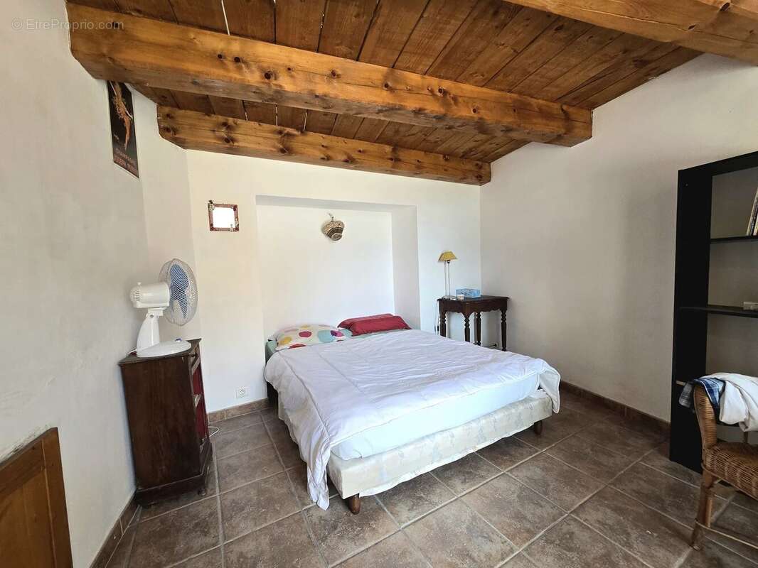 Maison à BORMES-LES-MIMOSAS