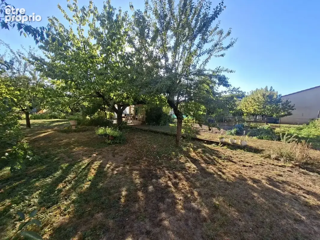Terrain constructible avec dependances - photo 4