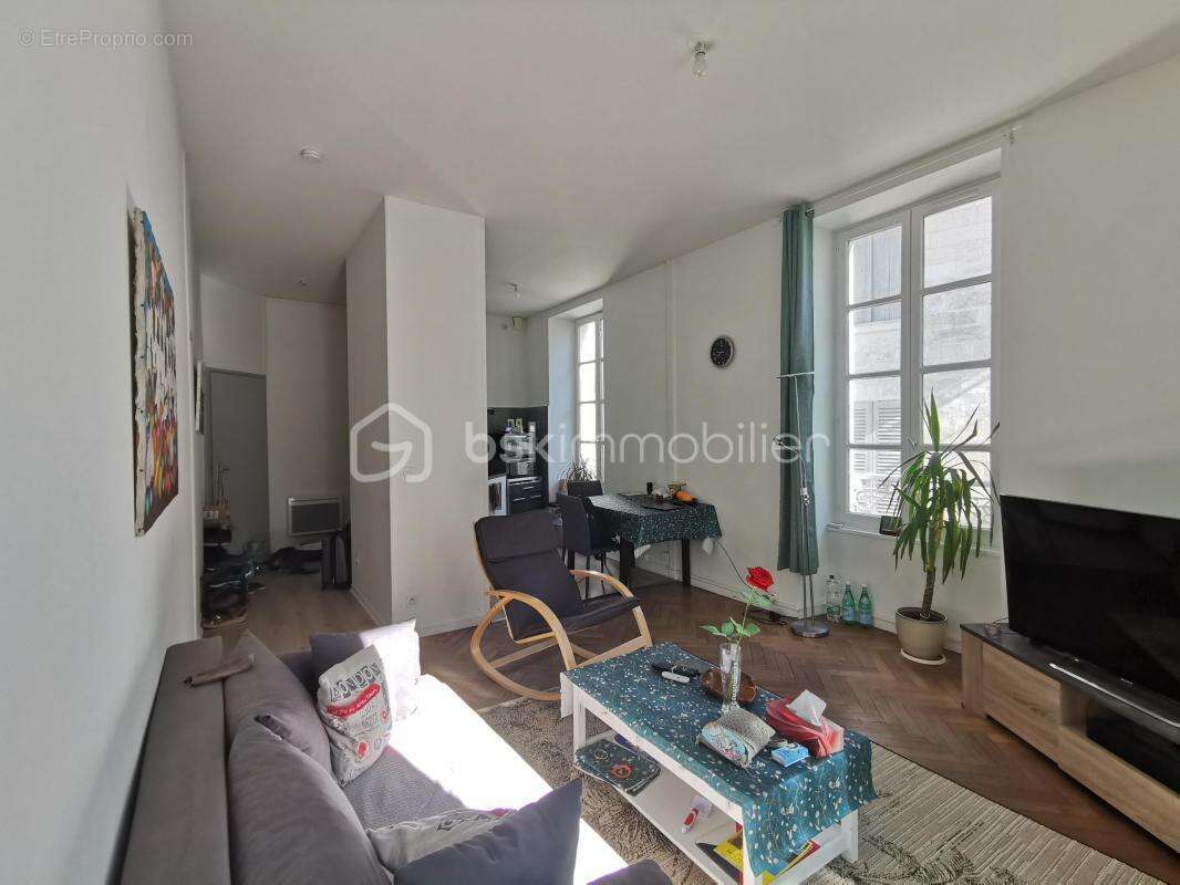 Appartement à COGNAC
