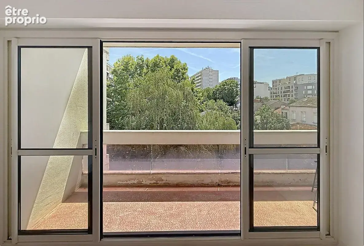Grand studio avec balcon au pied du métro Villejuif Léo Lagrange - photo 9