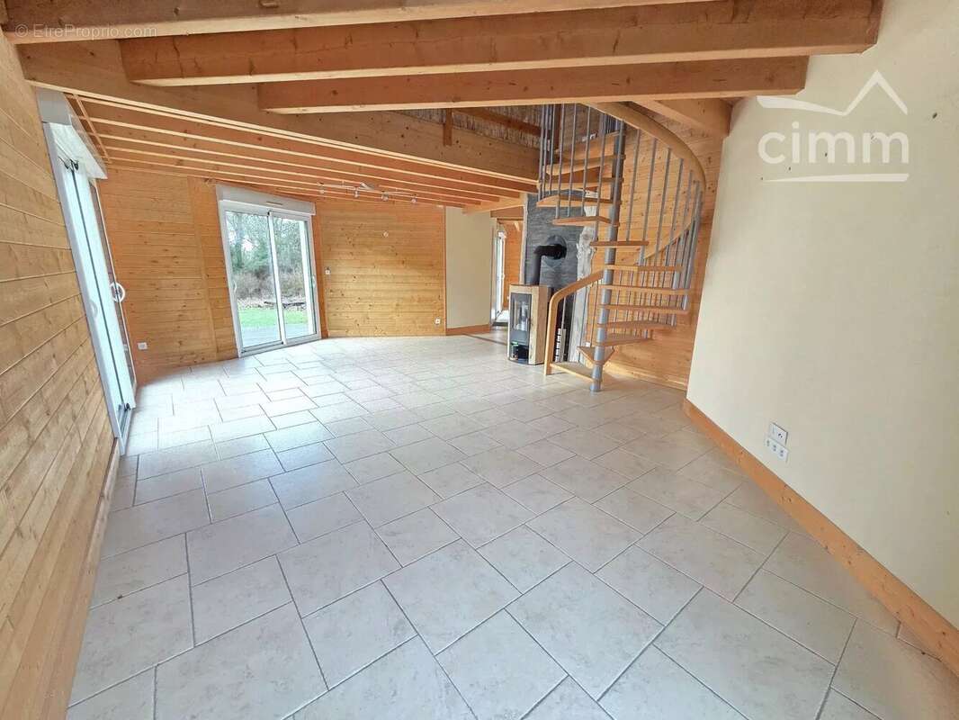 Maison à NORT-SUR-ERDRE