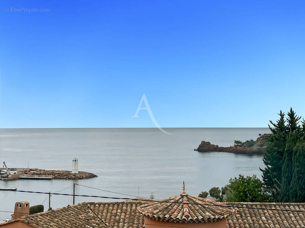 Maison à THEOULE-SUR-MER
