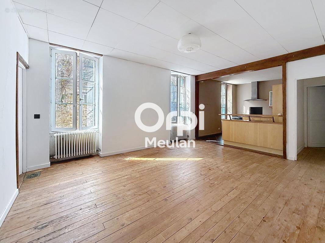 Appartement à SERAINCOURT