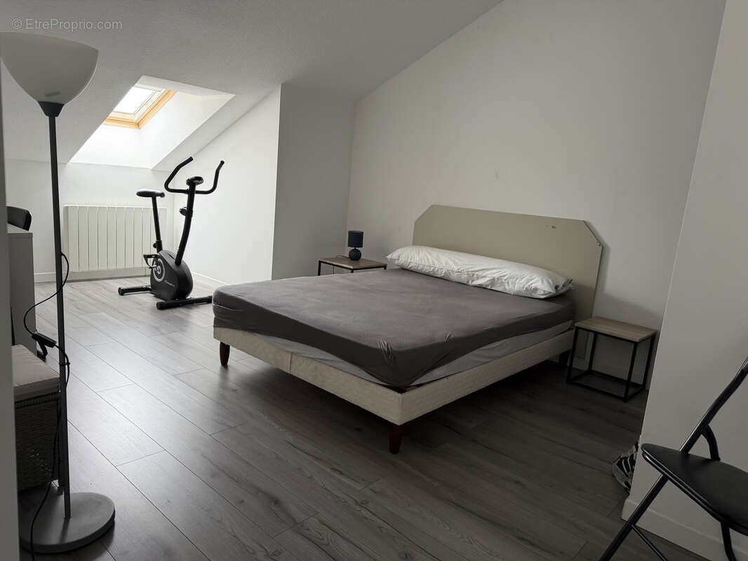 Appartement à GENESTON