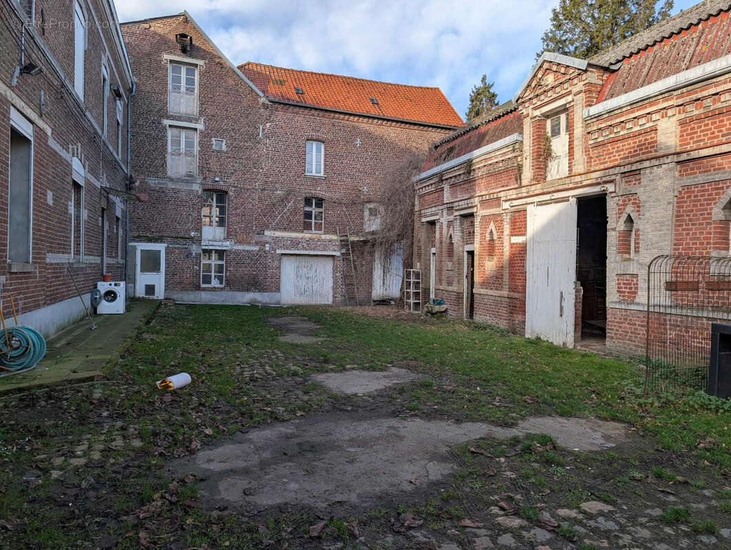 Maison à MONCHAUX-SUR-ECAILLON
