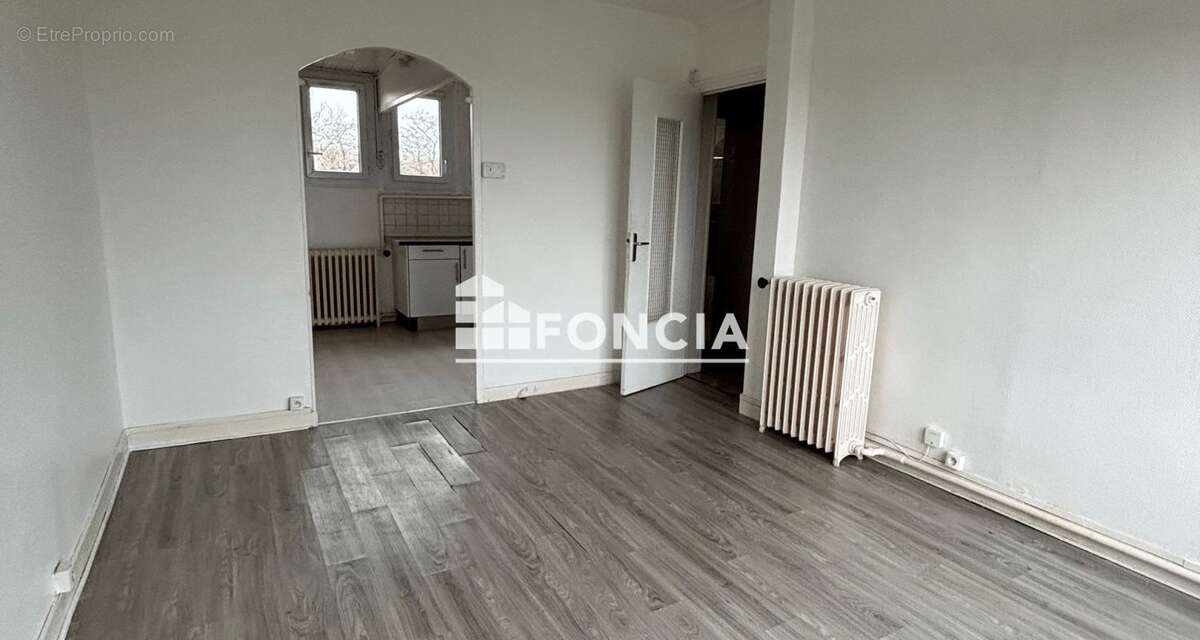 Appartement à MORET-SUR-LOING