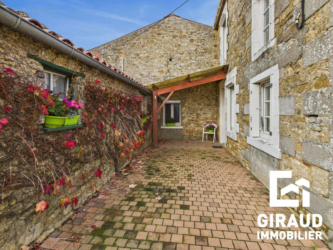 Maison à THOUARSAIS-BOUILDROUX