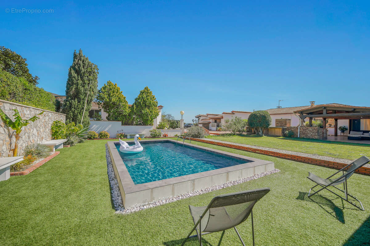Maison à HYERES