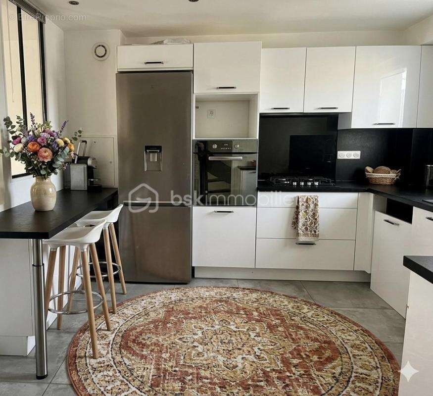 Maison accolée d’un côté / 4 chambres - photo 5
