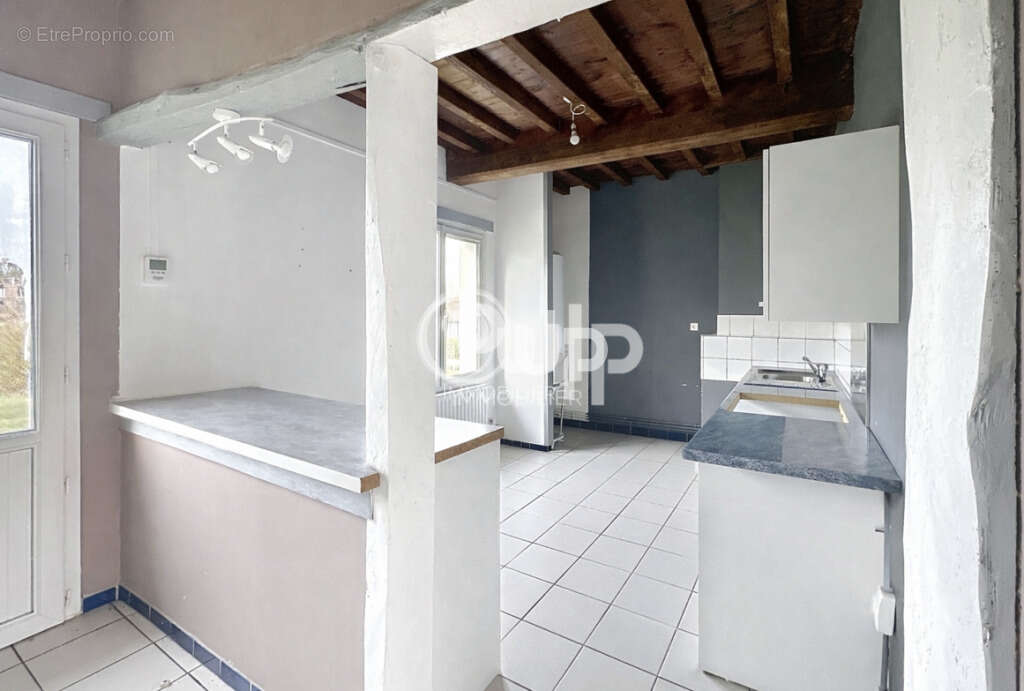 Maison à REGNAUVILLE