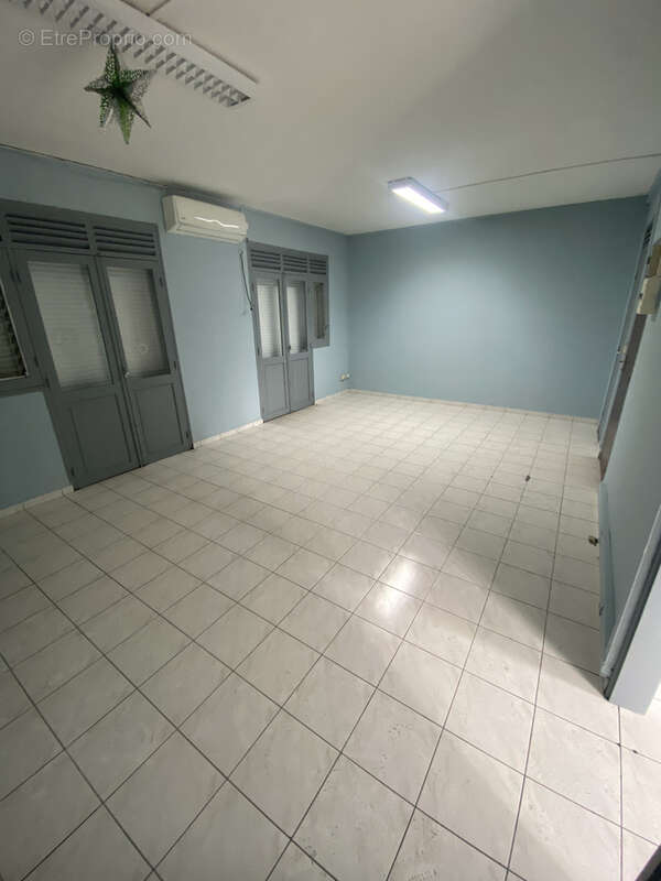 Appartement à POINTE-A-PITRE
