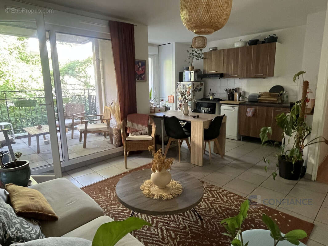 Appartement à OULLINS