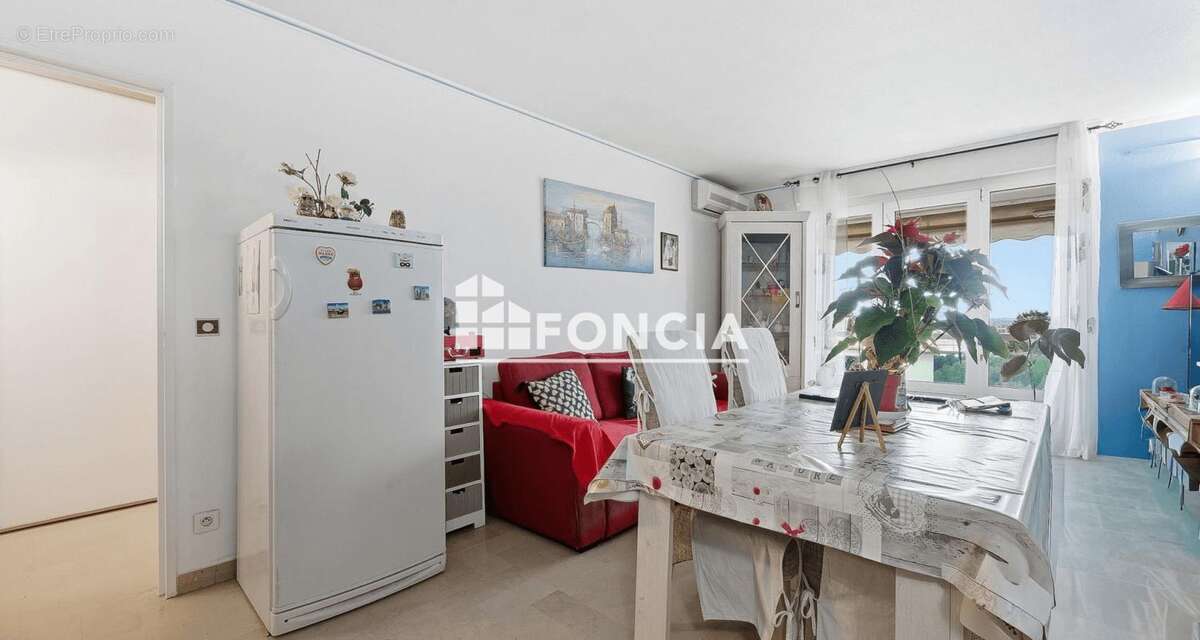 Appartement T2 de 50m2 - parking privatif - cave - photo 4