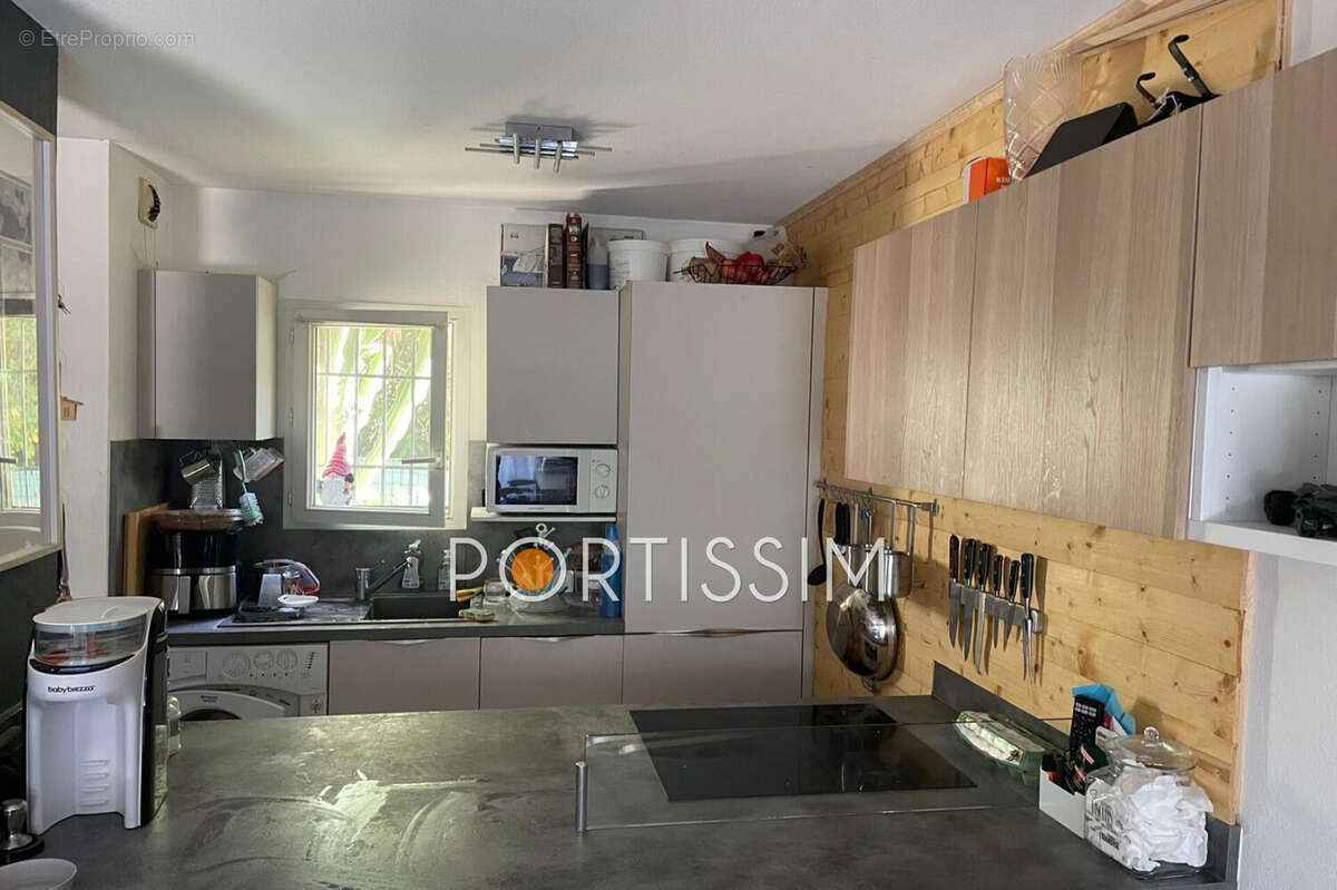 Appartement à SAINT-LAURENT-DU-VAR