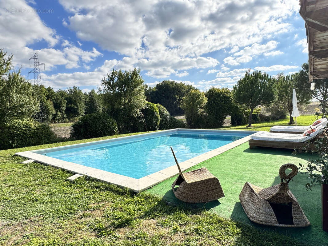 Maison à SALLES-DE-BARBEZIEUX