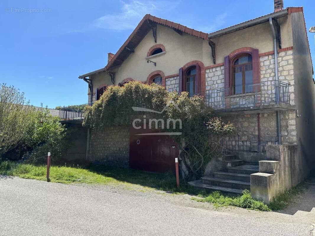 Maison à MALIJAI