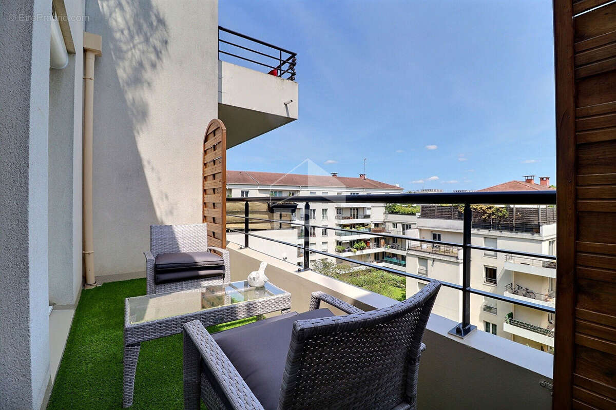 Appartement 80m² à La Plaine Saint Denis - photo 3